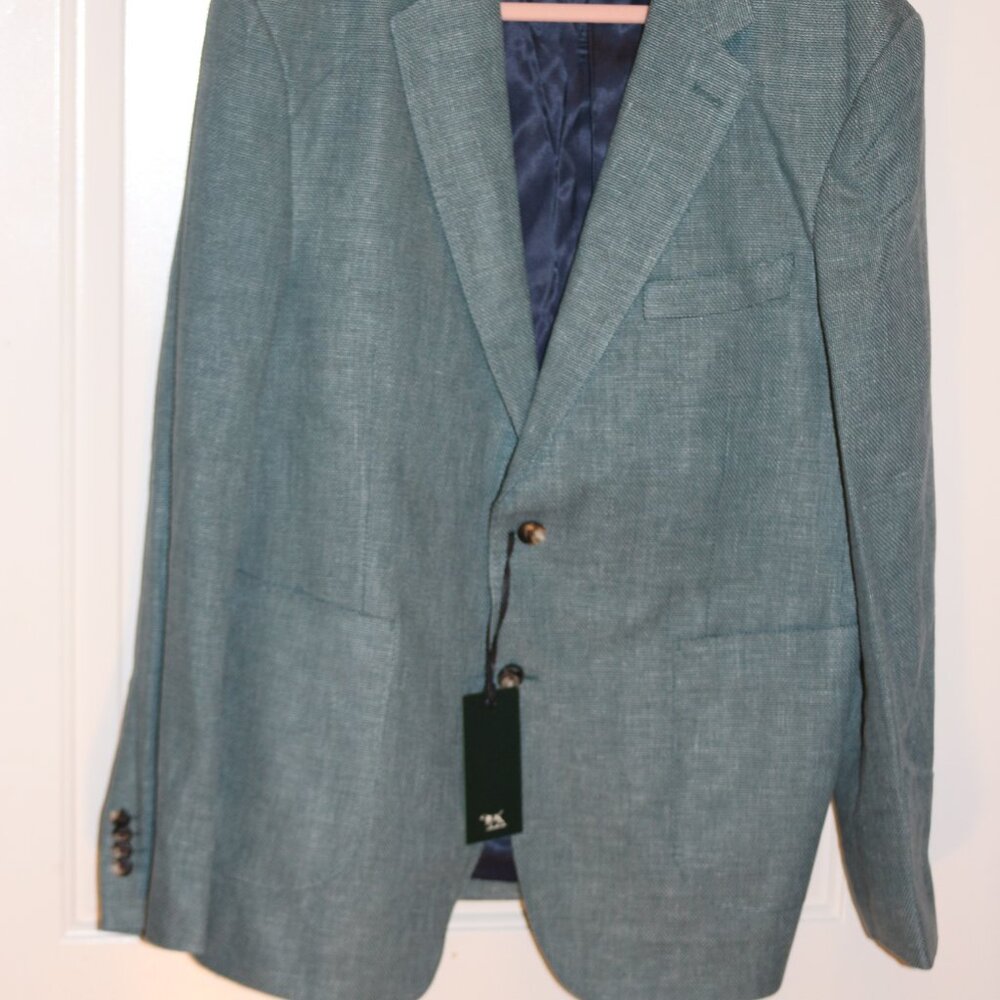 Men’s Rodd & Gunn jacket.